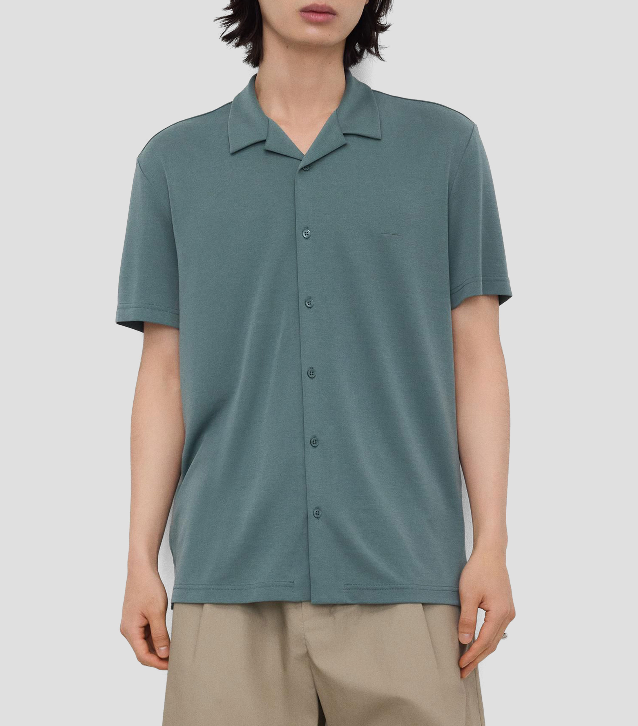 Camisa lisa con manga corta Hombre